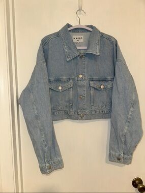 NA-KD Light Blue Cropped Denim Jacket